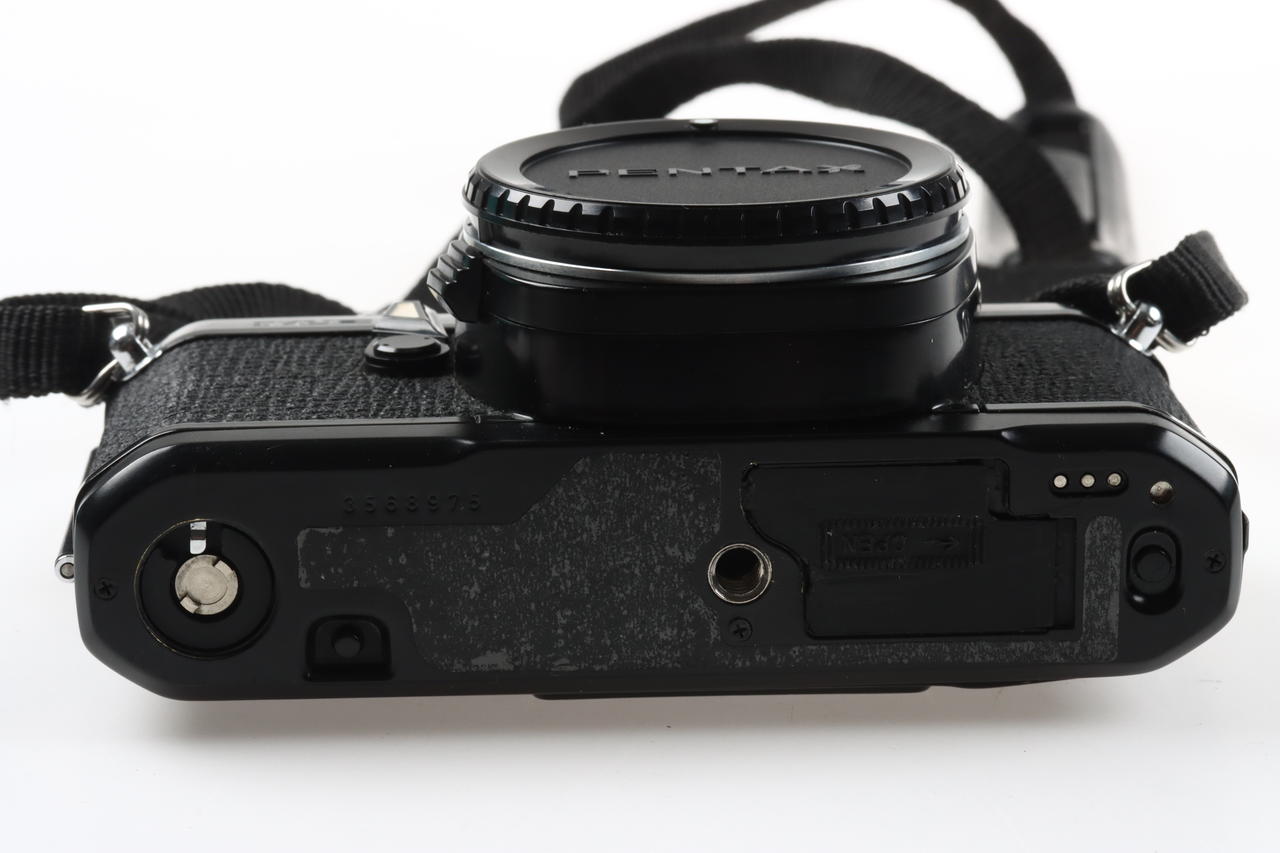 Pentax ME F Gehäuse mit Winder ME II - #3568975
