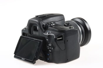 Sony Alpha 390 mit DT 18-55mm f/3,5-5,6 SAM - #4889248