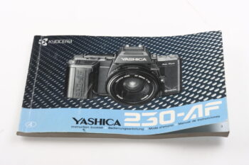 Yashica 230-AF Gebrauchsanweisung (En/De/Fr/Es)