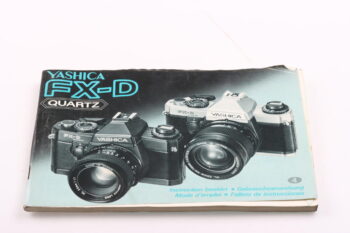 Yashica FX-D Quartz Gebrauchsanweisung (En/De/Fr/Es)
