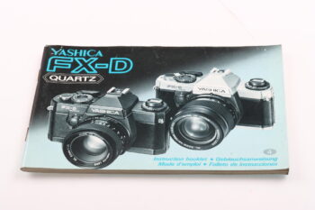 Yashica FX-D Quartz Gebrauchsanweisung (En/De/Fr/Es)