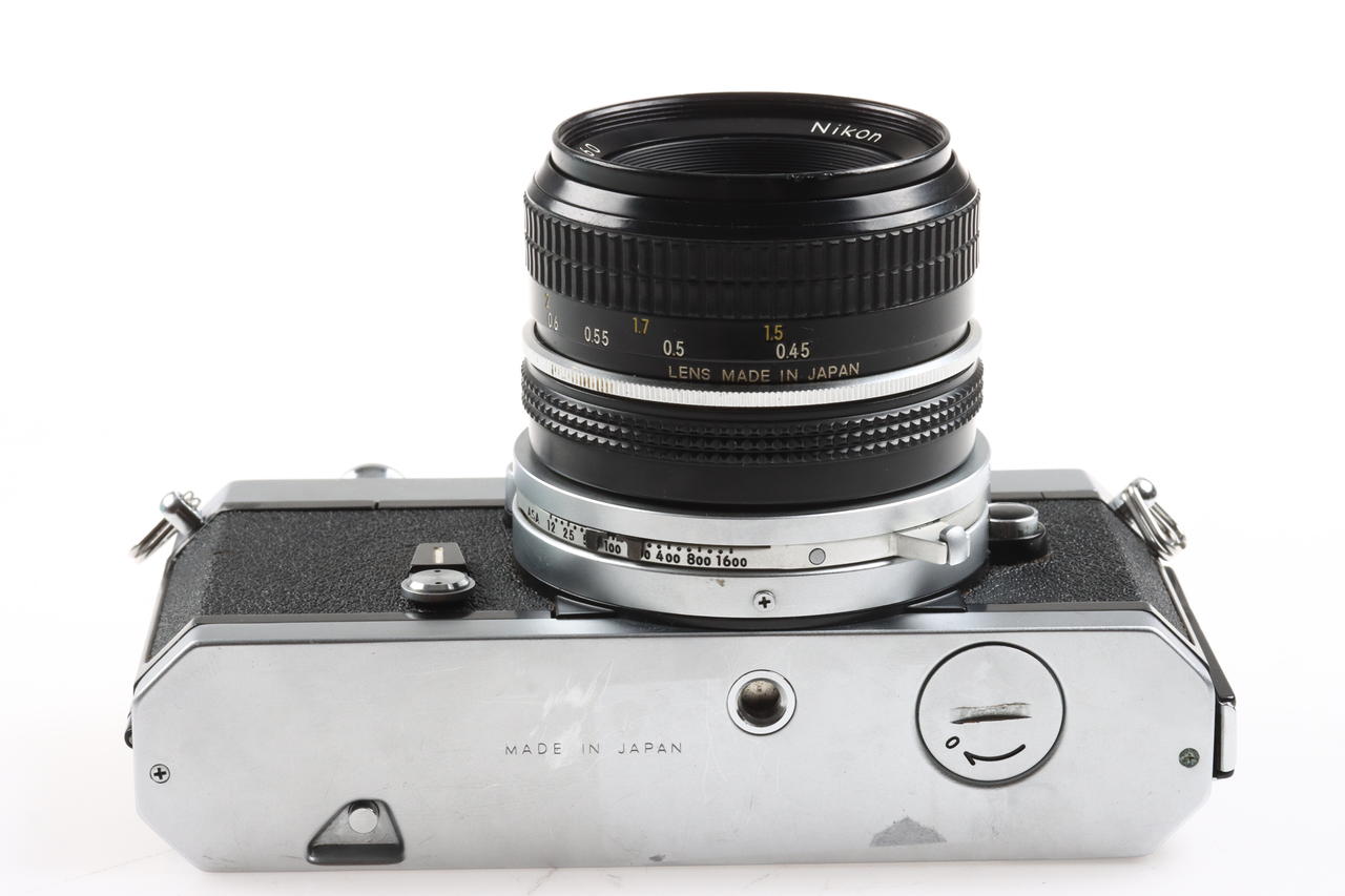 Nikon Nikkormat FT2 mit Nikkor 50mm f/2,0 - #5099579