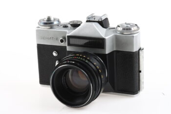 KMZ Zenit-E mit Helios-44-2 58mm f/2,0 - #810031537