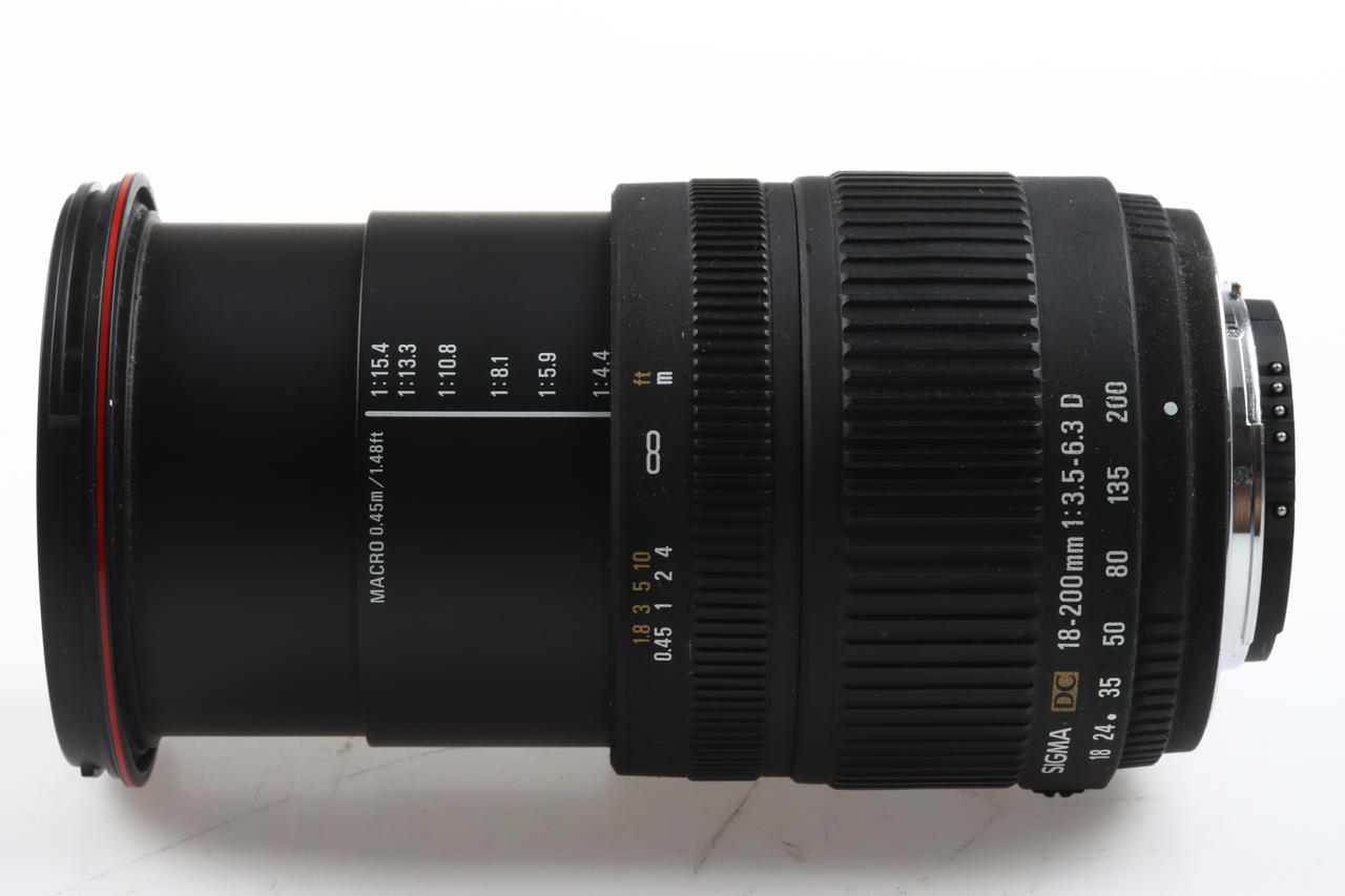 SIGMA 18-200mm f/3,5-6,3 DC für Nikon F (DX) - #2005226