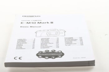 Olympus E-M10 Mark III Digital Camera Basic Manual (mehrsprachig)