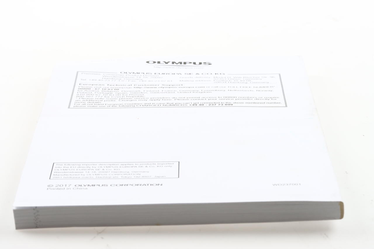 Olympus E-M10 Mark III Digital Camera Basic Manual (mehrsprachig)