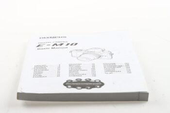 Olympus E-M10 Digital Camera Basic Manual (mehrsprachig)
