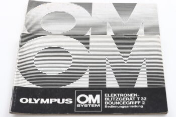 Olympus T-32 Blitzgerät Bedienungsanleitung (En/De)