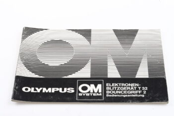 Olympus T-32 Blitzgerät Bedienungsanleitung (En/De)
