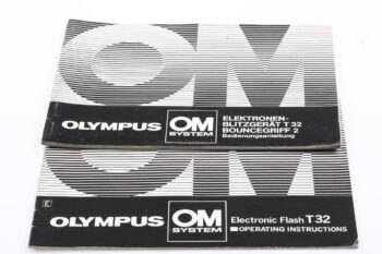 Olympus T-32 Blitzgerät Bedienungsanleitung (En/De)