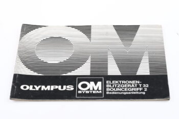Olympus T-32 Blitzgerät Bedienungsanleitung (En/De)