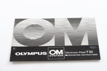 Olympus T-32 Blitzgerät Bedienungsanleitung (En/De)