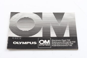 Olympus T-32 Blitzgerät Bedienungsanleitung (En/De/Fr/Es)
