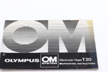 Olympus T-20 Blitzgerät Bedienungsanleitung (En/De)