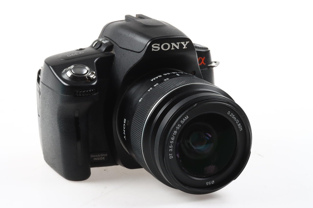 Sony Alpha 390 mit DT 18-55mm f/3,5-5,6 SAM - #4889568