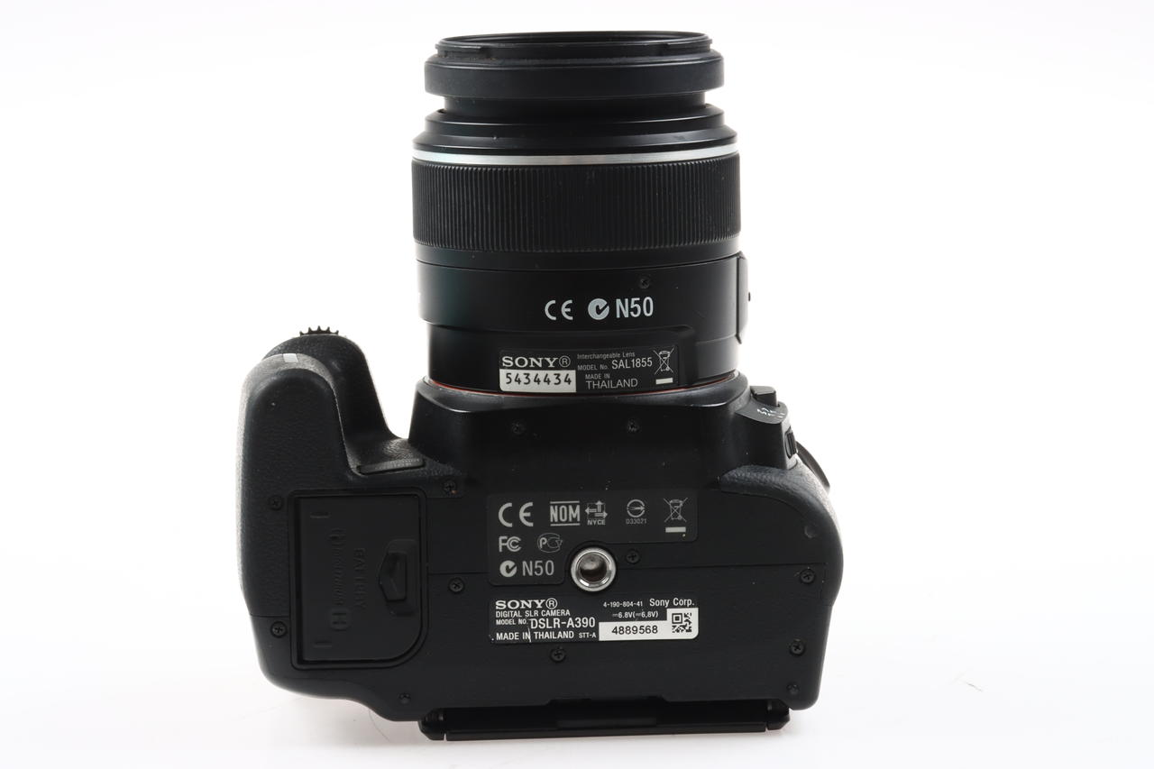 Sony Alpha 390 mit DT 18-55mm f/3,5-5,6 SAM - #4889568