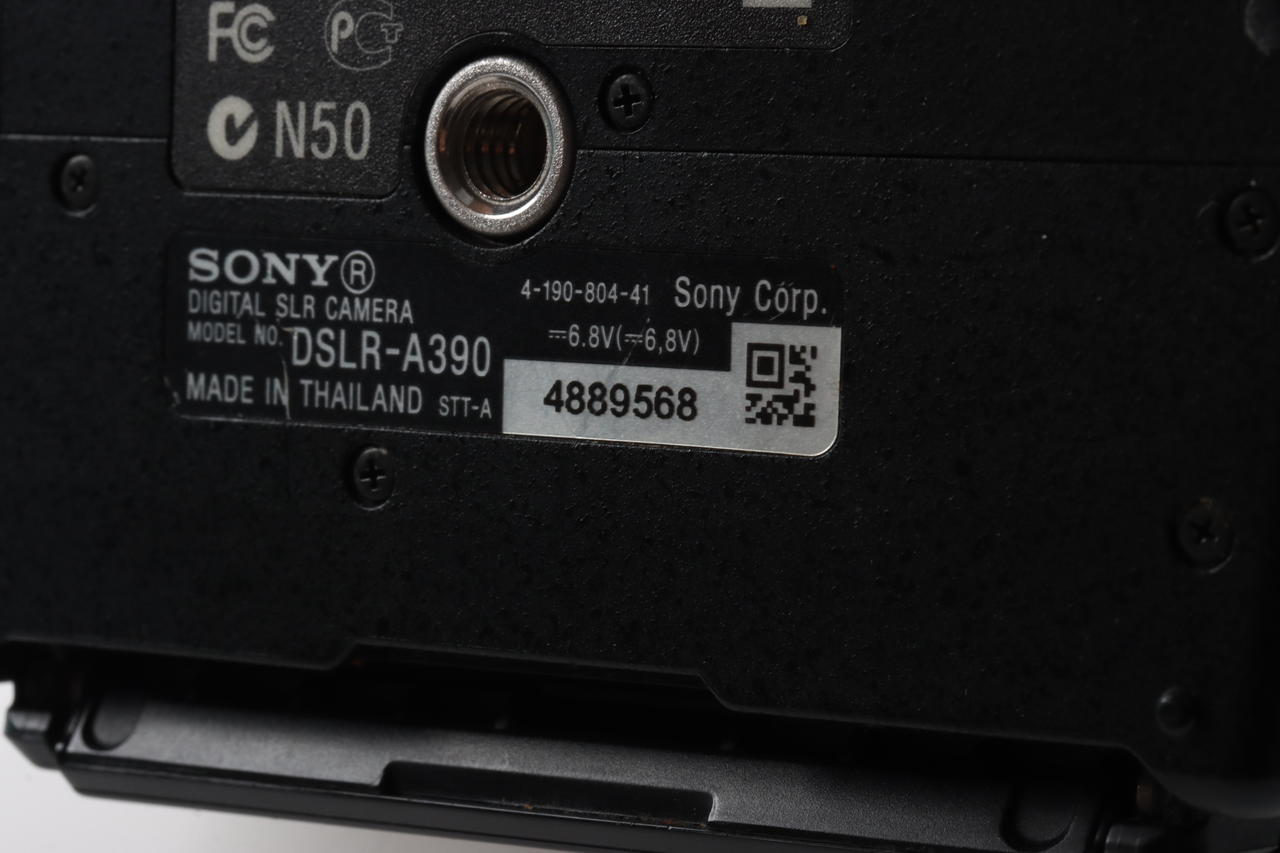 Sony Alpha 390 mit DT 18-55mm f/3,5-5,6 SAM - #4889568
