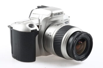 Minolta Dynax 404si mit 35-80mm f/4,0-5,6 AF Zoom - #94009531
