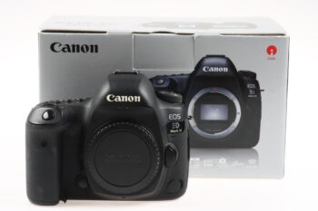 Canon EOS 5D Mark IV - #033022007839