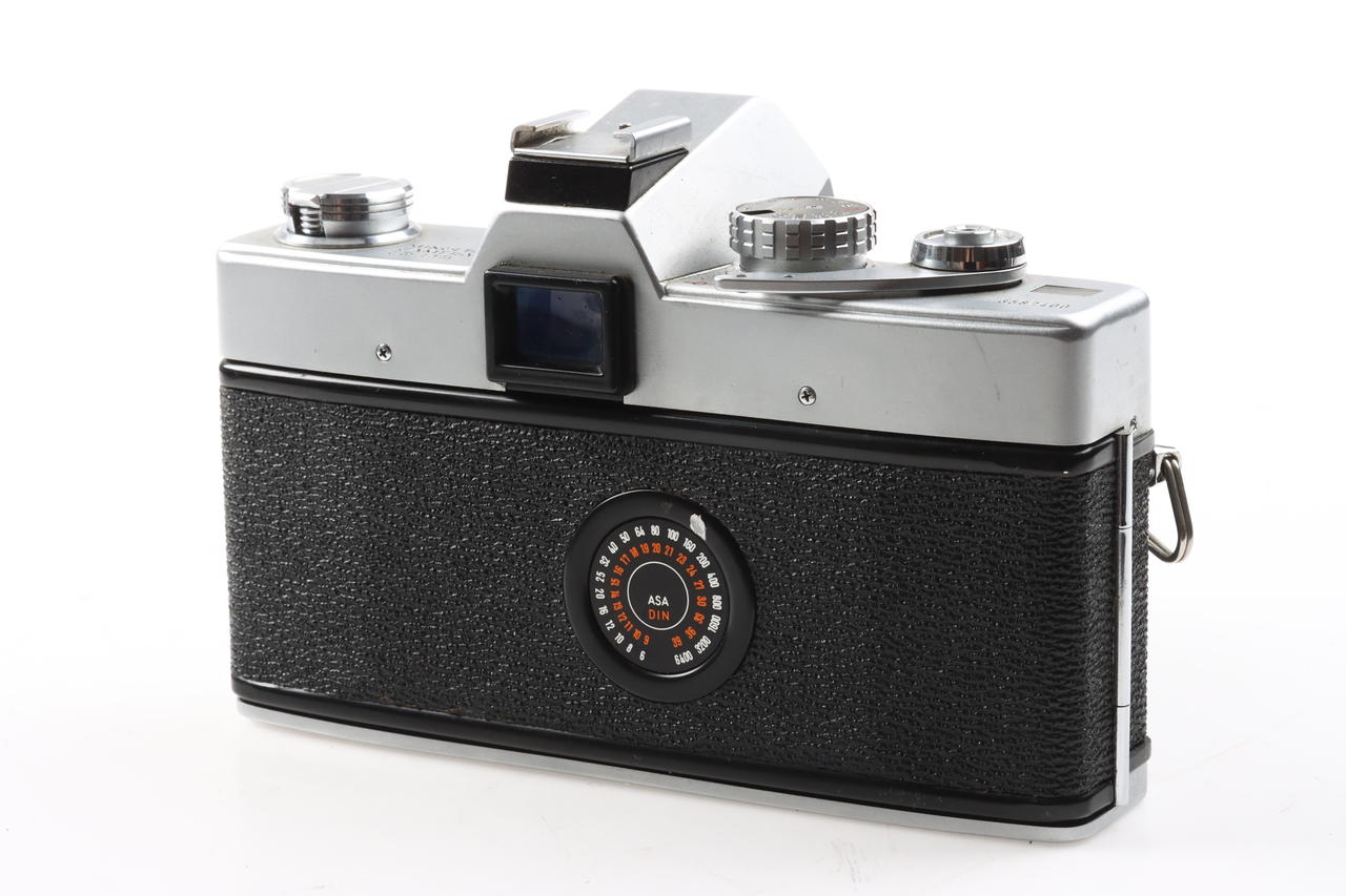 Minolta SR-T 101 mit MC Rokkor PF 50mm f/1,7 - #3587400