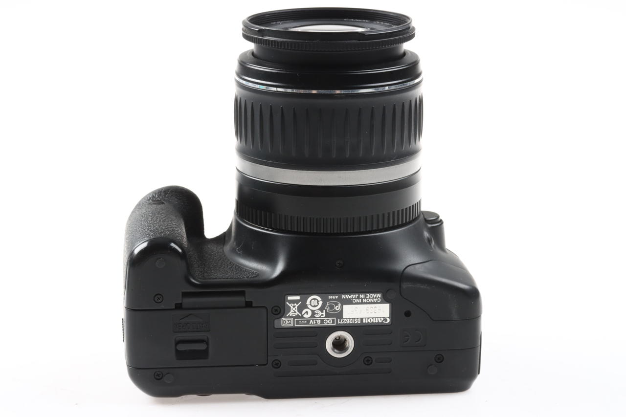 Canon EOS 550D mit EF-S 18-55mm f/3,5-5,6 IS II - #1633910357