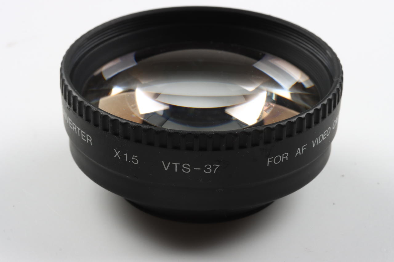 SIGMA WW 0,5x und Tele 1,5x Converter für 37mm