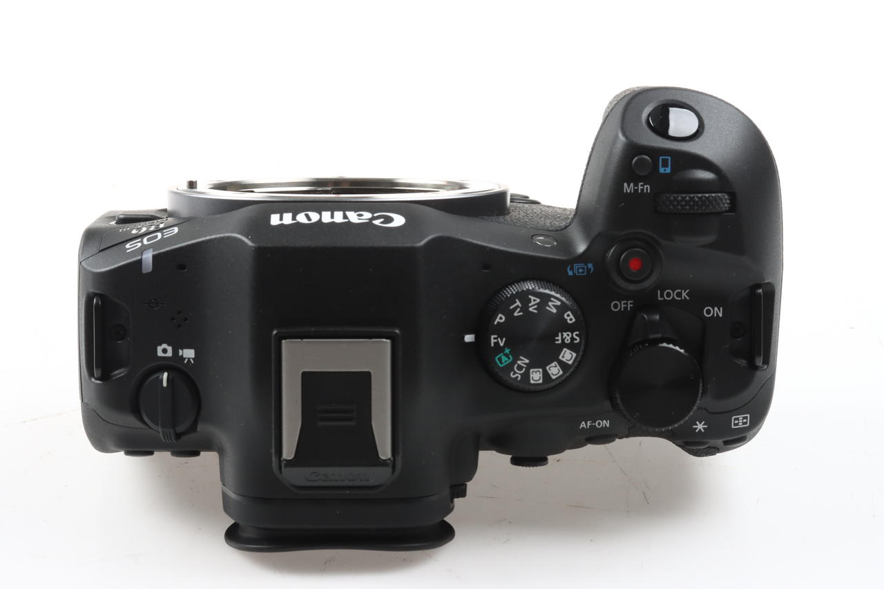 Canon EOS R6 Mark III mit RF 24-105mm f/4,0-7,1 IS STM - #160302000065