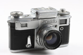 ARSENAL KIEV 4 mit 50mm f/2,0 Jupiter-8M Objektiv