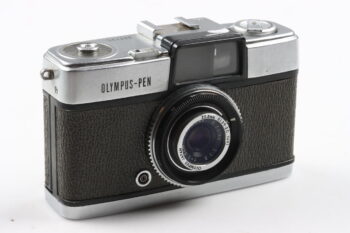 Olympus Pen Sucherkamera / Halbformat mit 2,8cm f/3,5 - #382285