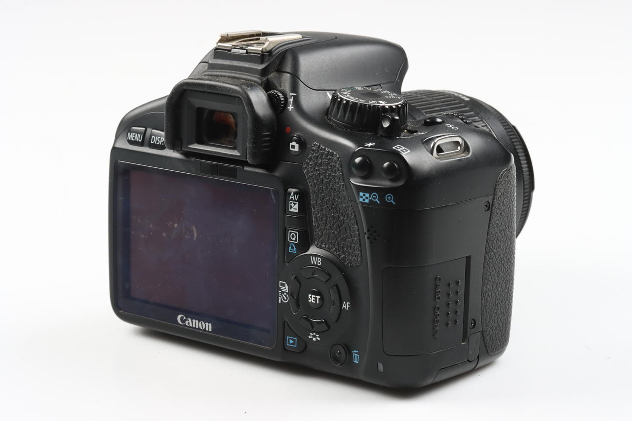 Canon EOS 550D mit EF-S 18-55mm f/3,5-5,6 IS II - #2533352995