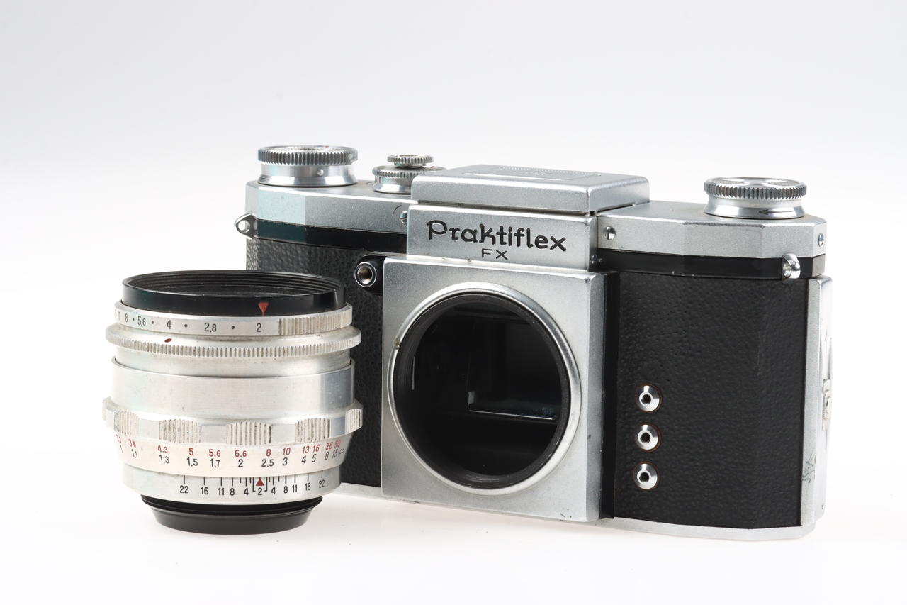 Praktica Praktiflex FX mit Biotar 58mm f/2,8 red T - #3745281