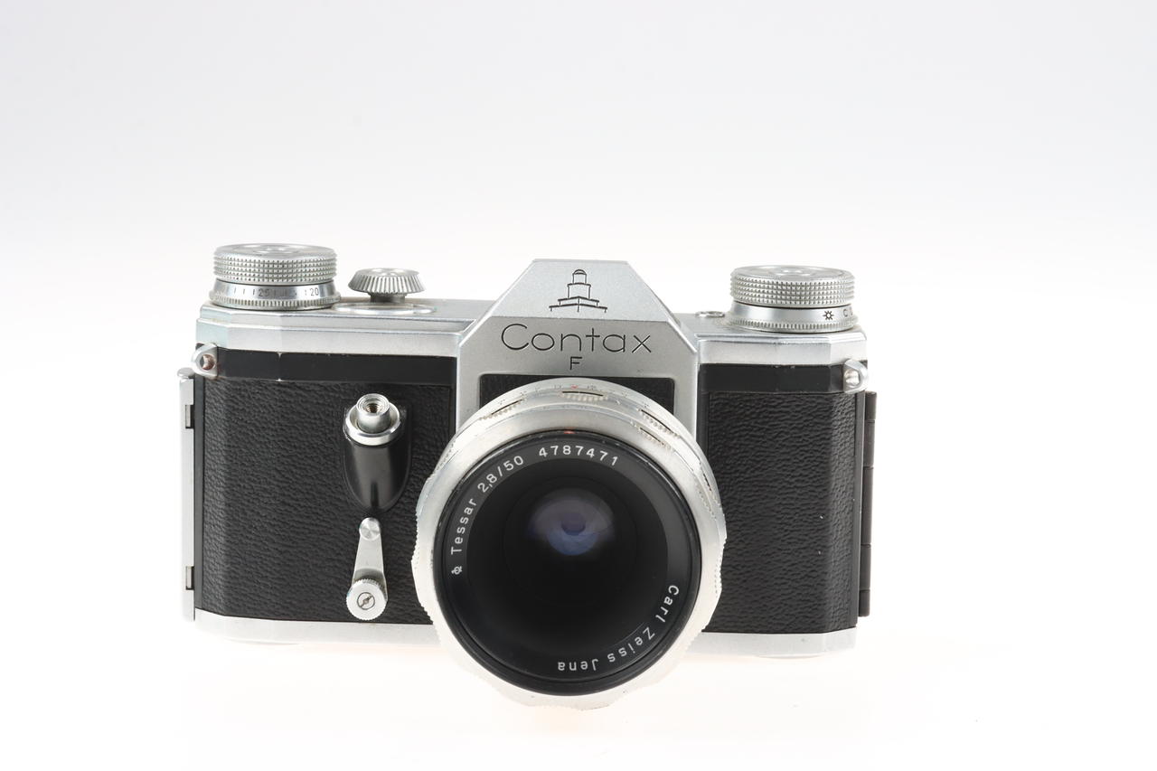 Zeiss Ikon Contax F mit Tessar 50mm f/2,8 - #5088880