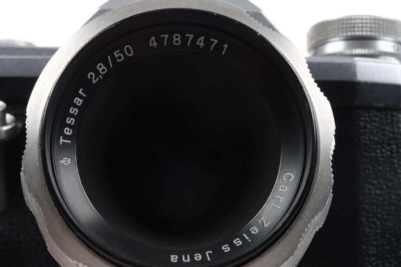 Zeiss Ikon Contax F mit Tessar 50mm f/2,8 - #5088880
