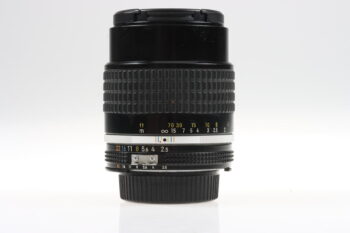 Nikon MF 105mm f/2,5 - #935707