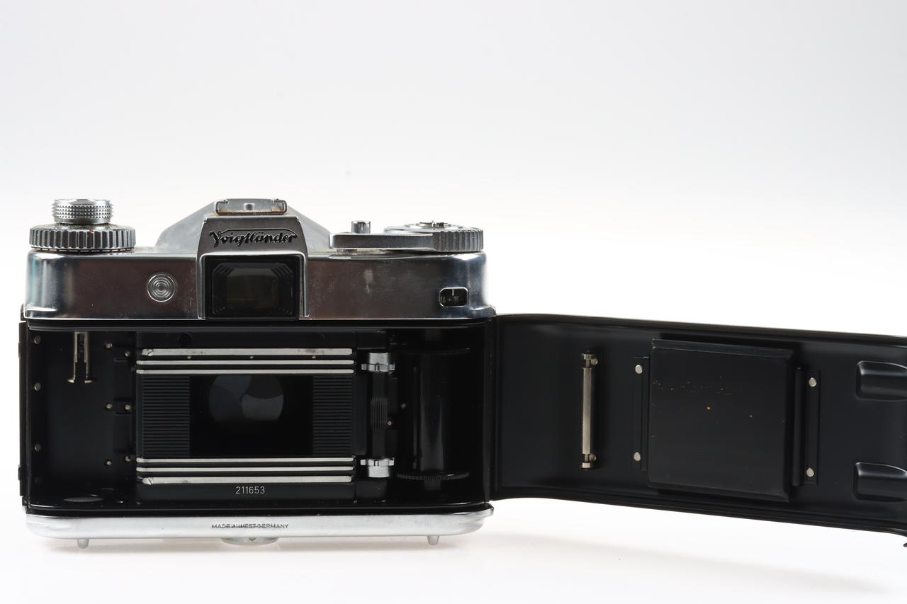 Voigtländer Bessamatic mit Color-Skopar 50mm f/2,8 - #211653