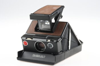 Polaroid SX-70 Land Camera - Model 3 - braun