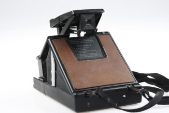 Polaroid SX-70 Land Camera - Model 3 - braun