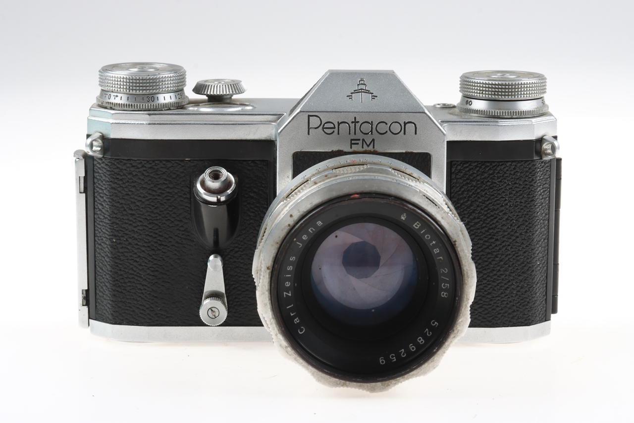 Pentacon FM mit Zeiss Jena Biotar 58mm f/2,8 - #5289259