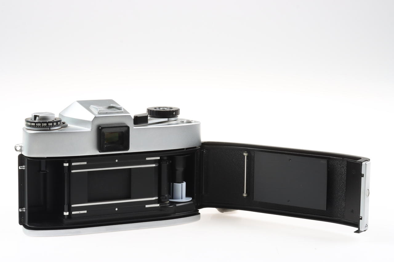 Leica Leicaflex SL / Mod. Olympia 72 mit Summicron 50mm f/2,0 - #1335888
