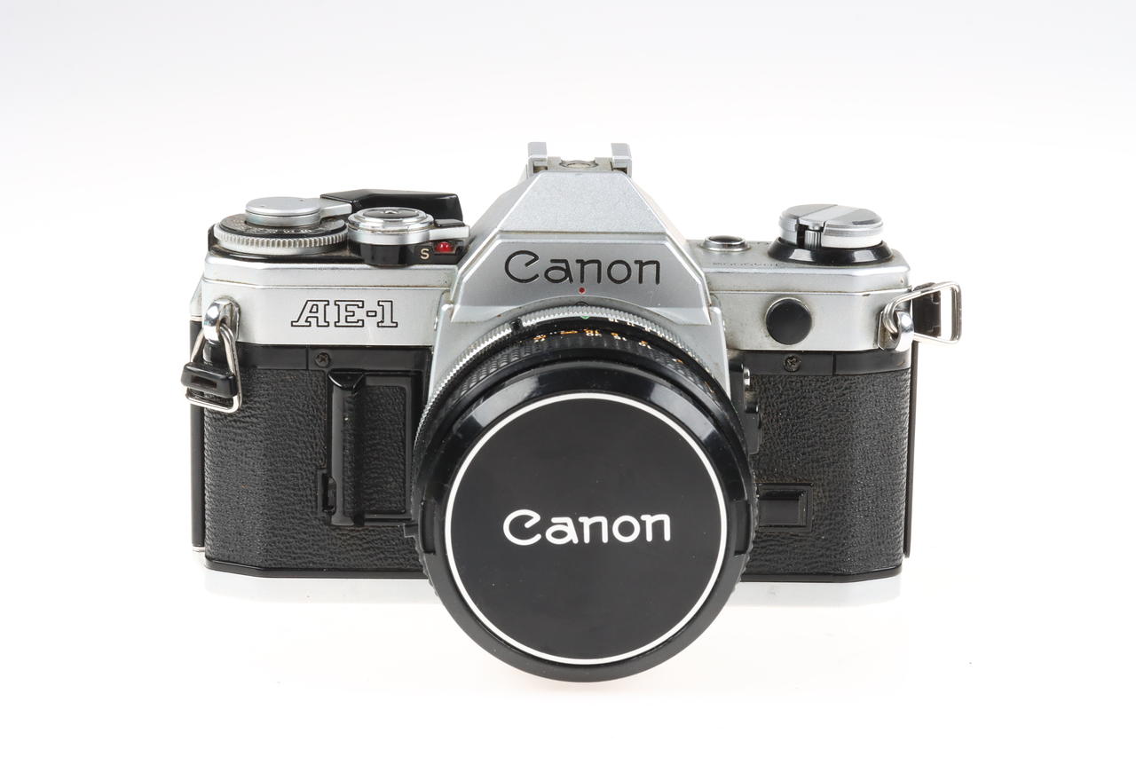 Canon AE-1 Gehäuse mit FD 50mm f/1,8 S.C. - #1845552