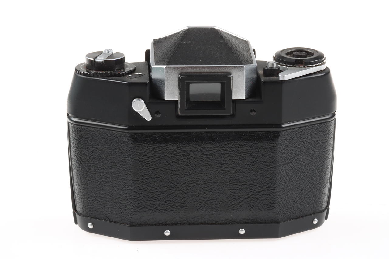 Ihagee Exa 1c mit Pentacon Auto 50mm f/1,8 - #010927