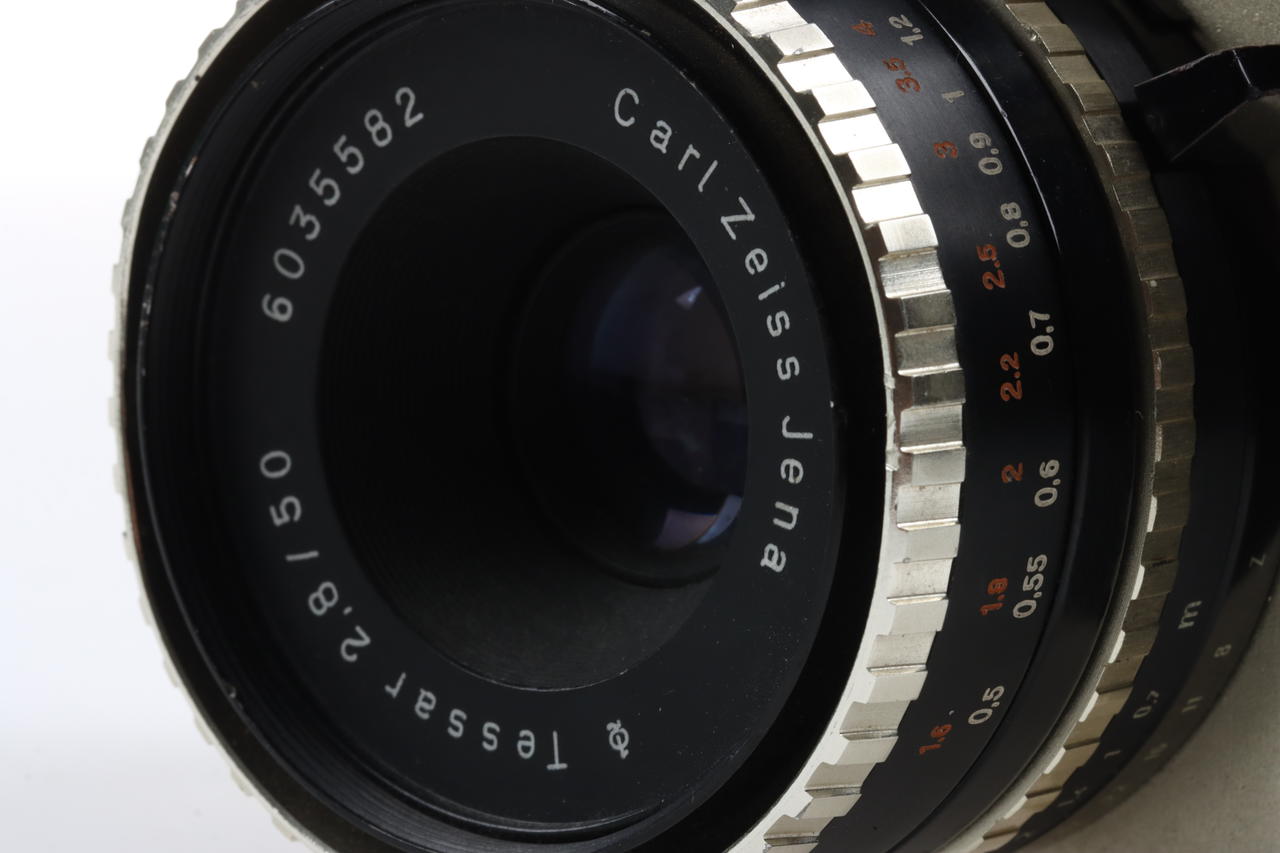 Pentacon Pentina mit Tessar 50mm f/2,8 / gold - #12/2034