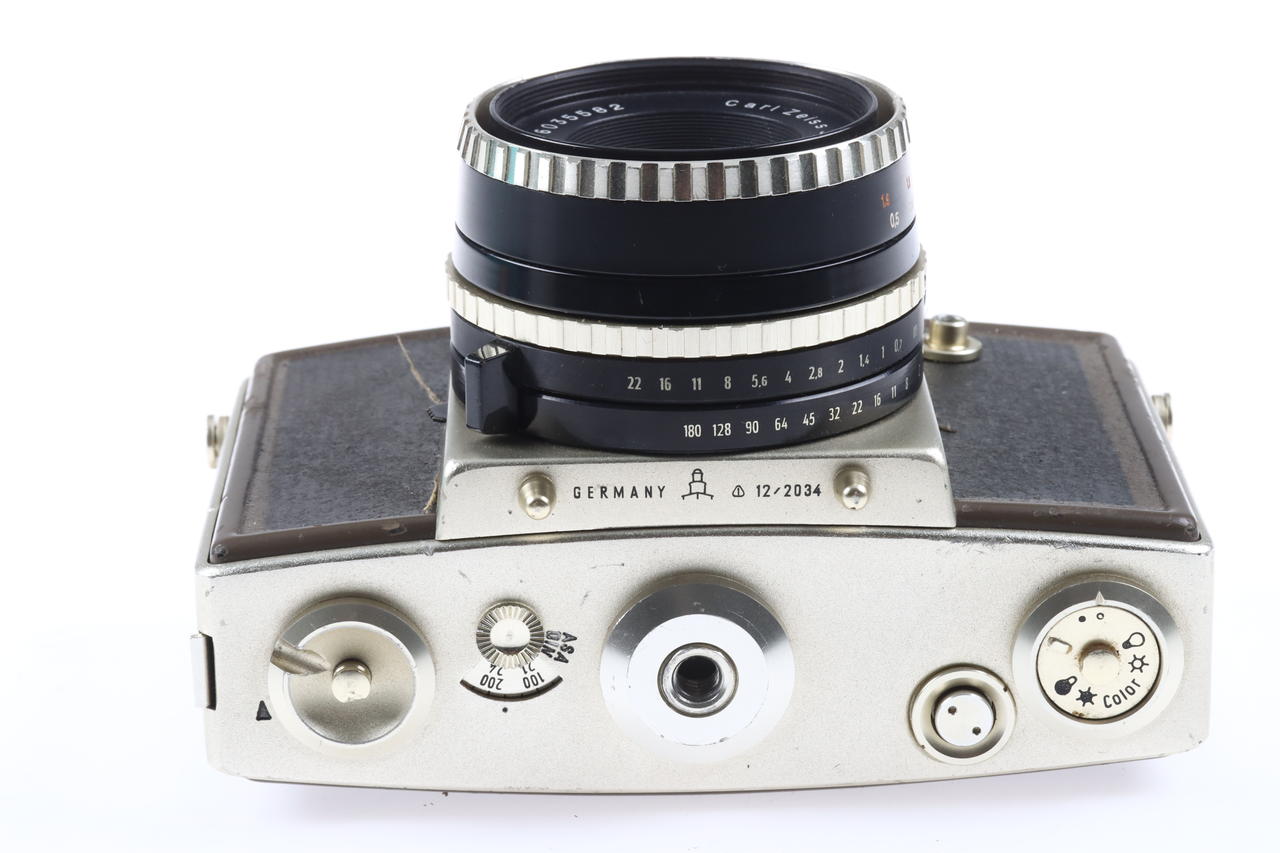 Pentacon Pentina mit Tessar 50mm f/2,8 / gold - #12/2034
