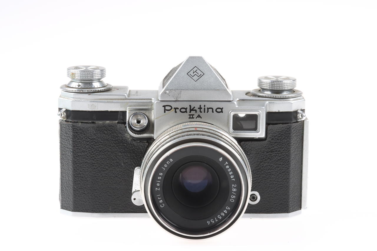 Praktica Praktina II A mit Tessar 50mm f/2,8 - defekt - #5465754