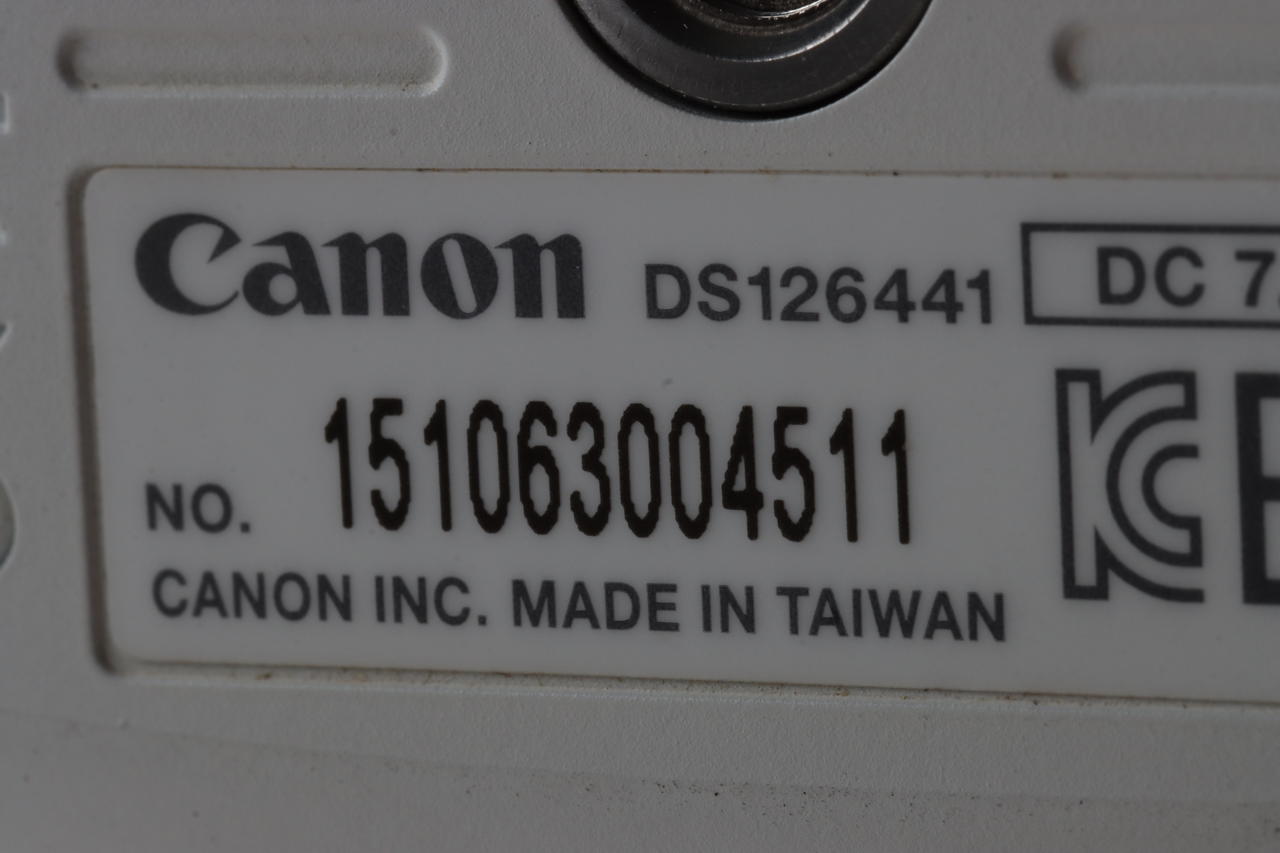Canon EOS Kiss K7 mit EF-S 18-55mm (EOS 100D) - #151063004511