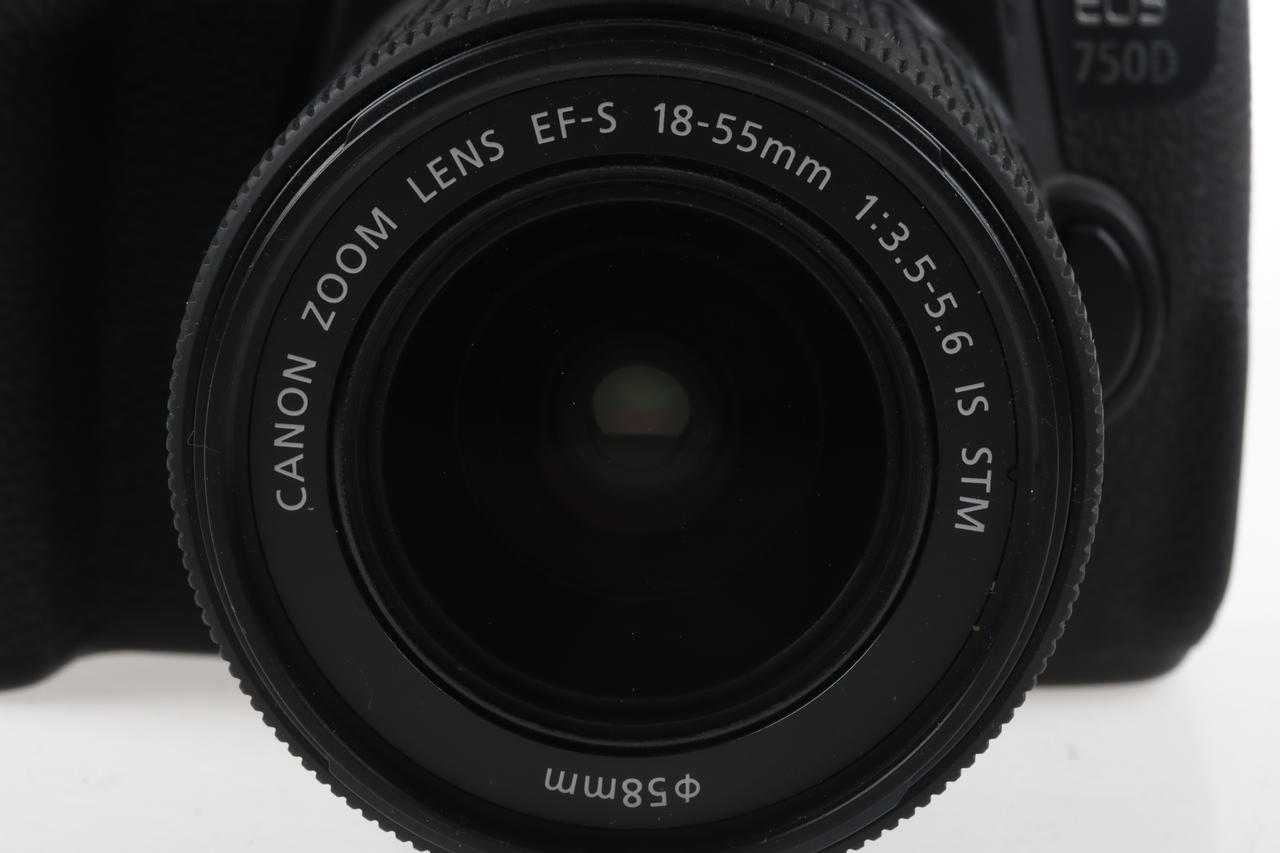 Canon EOS 750D mit EF-S 18-55mm IS STM - #343072014128