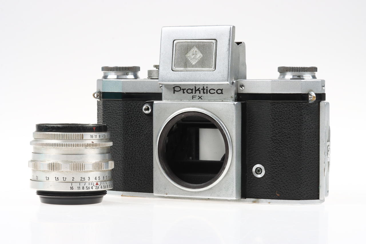 Praktica Praktiflex FX mit Tessar 50mm f/2,8 T - #4173540