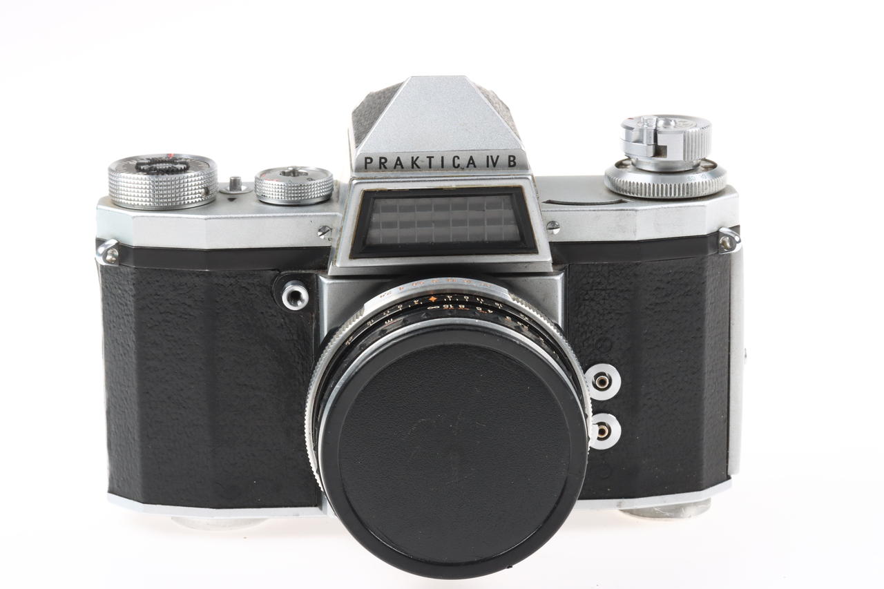 Praktica FX Gehäuse mit Tessar 50mm f/3,5 Objektiv - #6670817