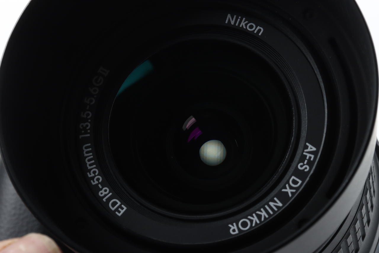 Nikon D40 mit AF-S DX 18-55mm f/3,5-5,6 G ED II - #6143604