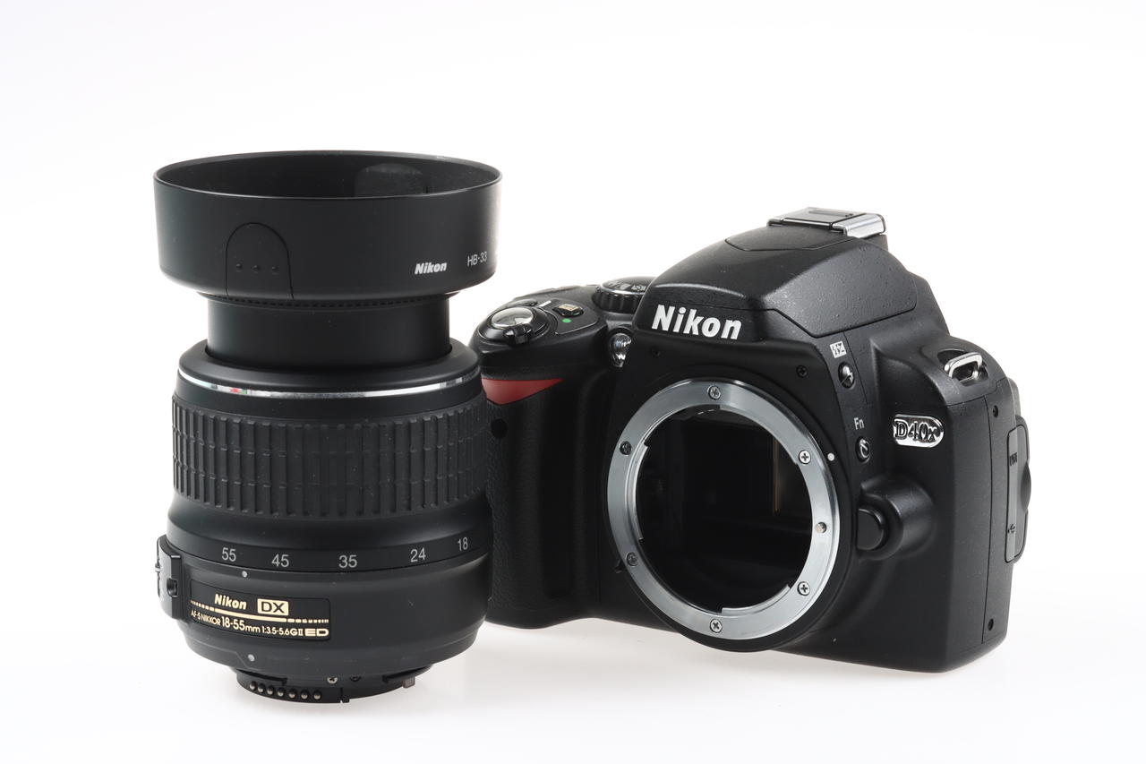 Nikon D40 mit AF-S DX 18-55mm f/3,5-5,6 G ED II - #6143604